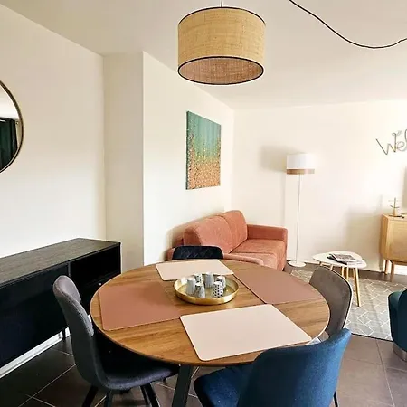 Le Loranthy Apartment